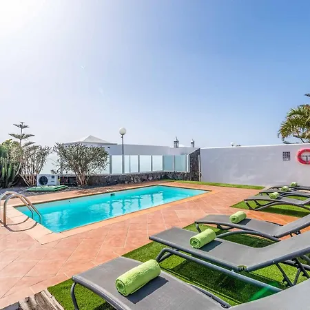 Mero Villa